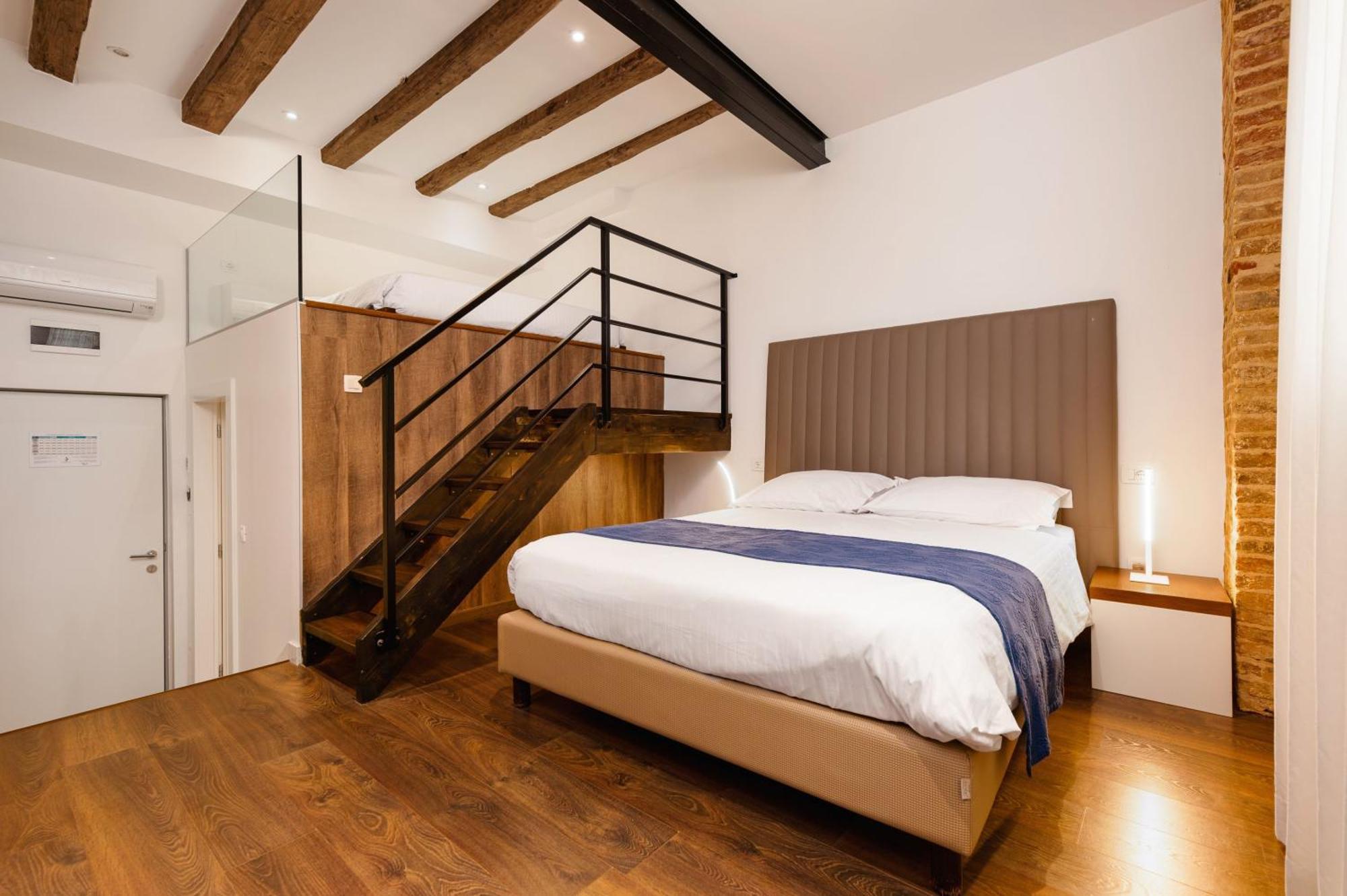 Azur Palace Luxury Rooms Split Exterior photo